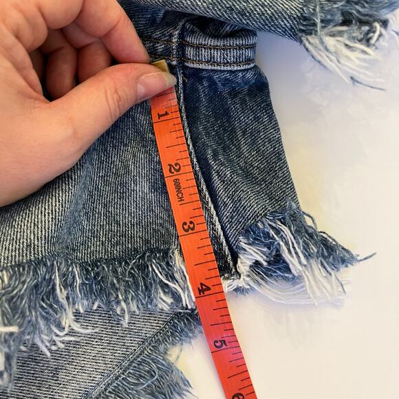 AGOLDE Parker Long Short 25 Medium Wash Wheel Cutoff Button Fly 4" Inseam - Picture 11 of 12